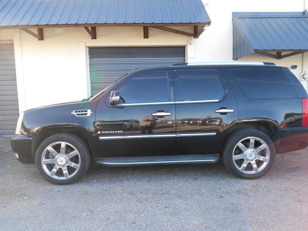 2007 Cadillac Escalade - $8,400