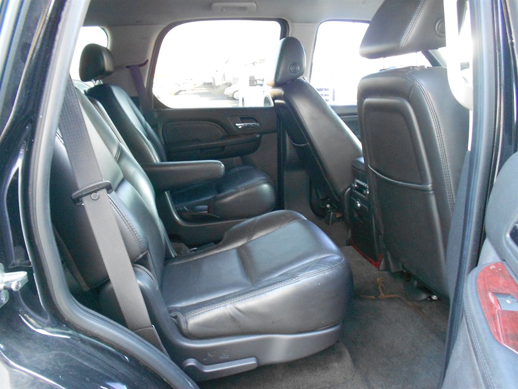2007 Cadillac Escalade - $8,400