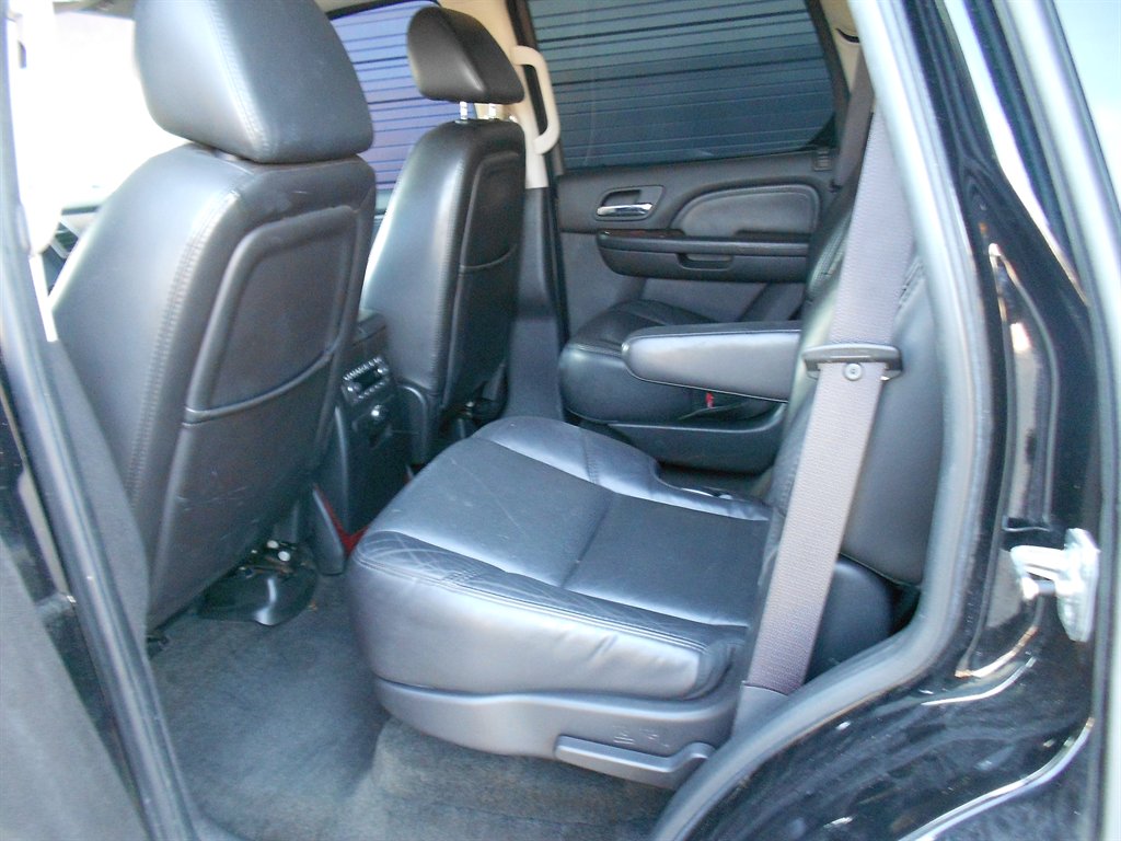 2007 Cadillac Escalade - $8,400