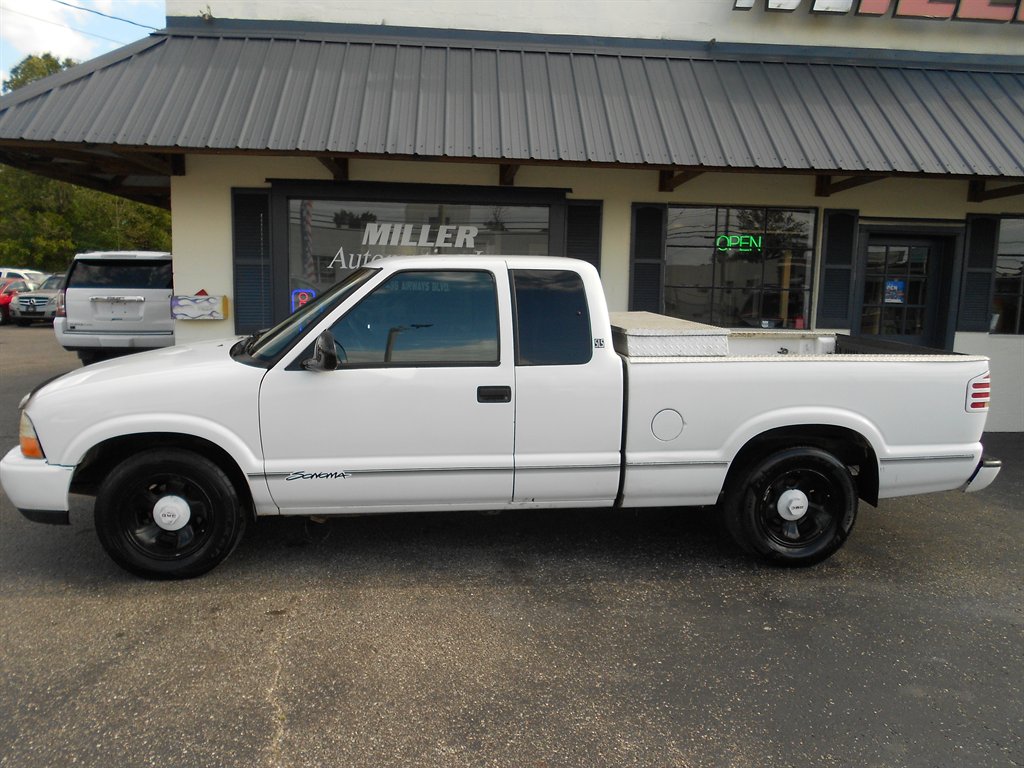 1998 GMC Sonoma - $4,995