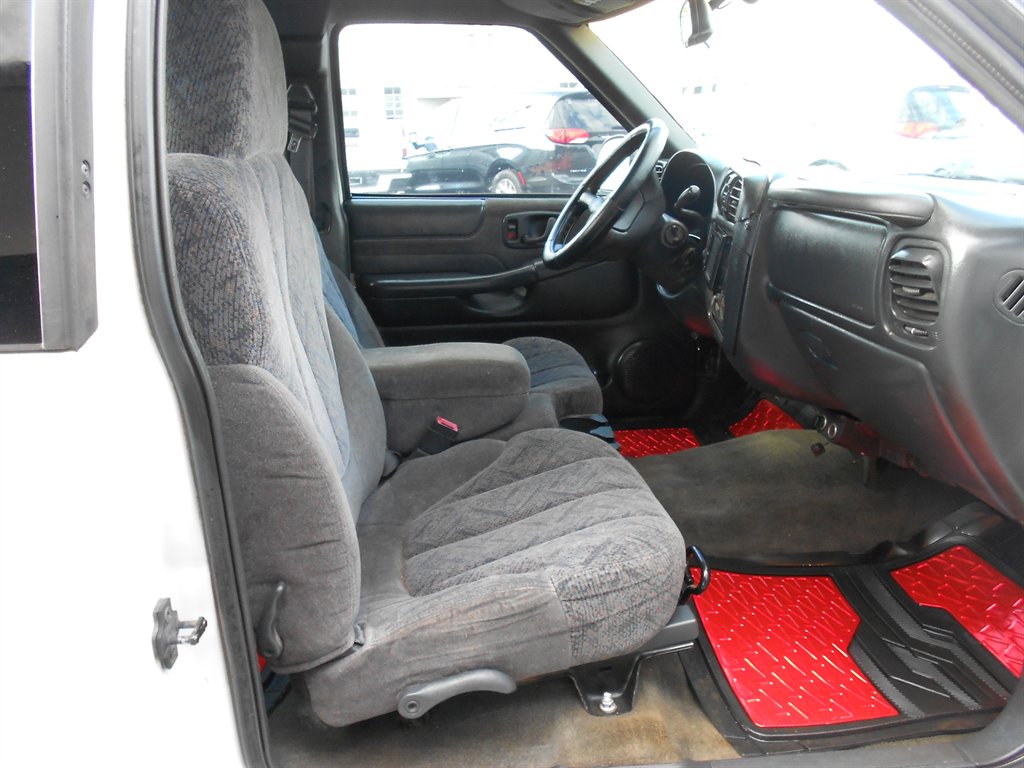 1998 GMC Sonoma - $4,995