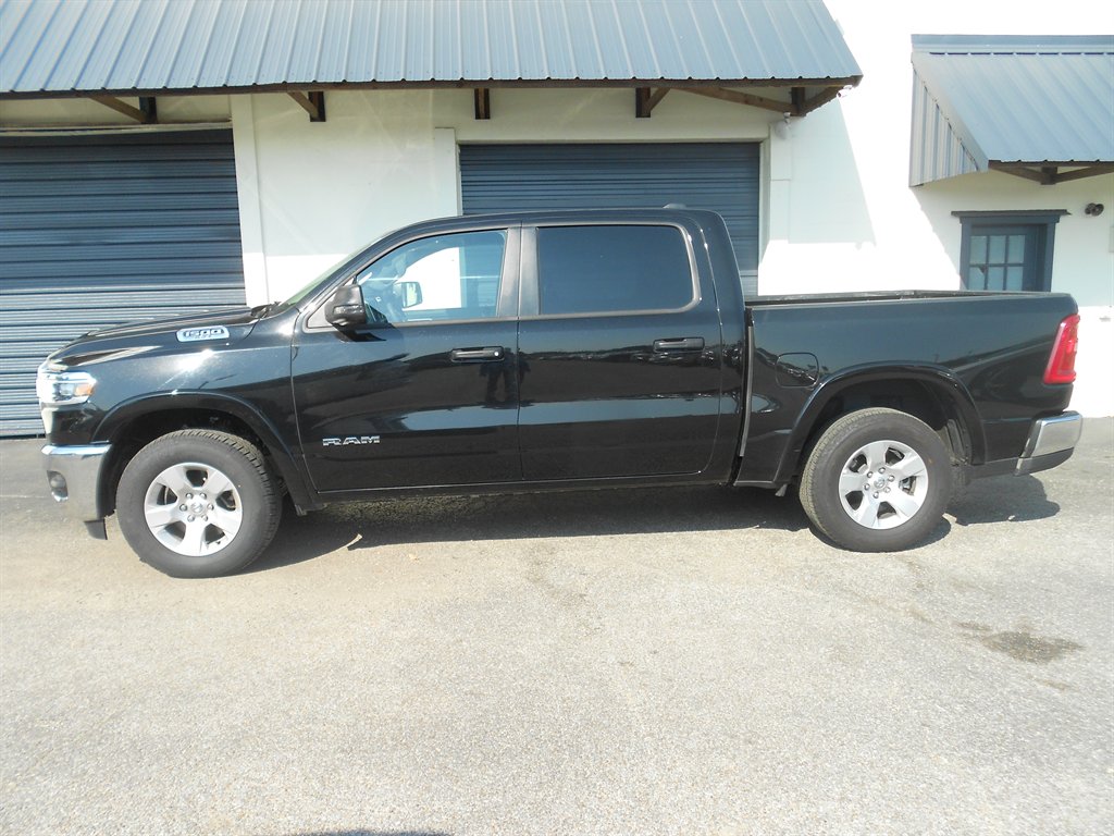 2025 Ram 1500 - $38,500