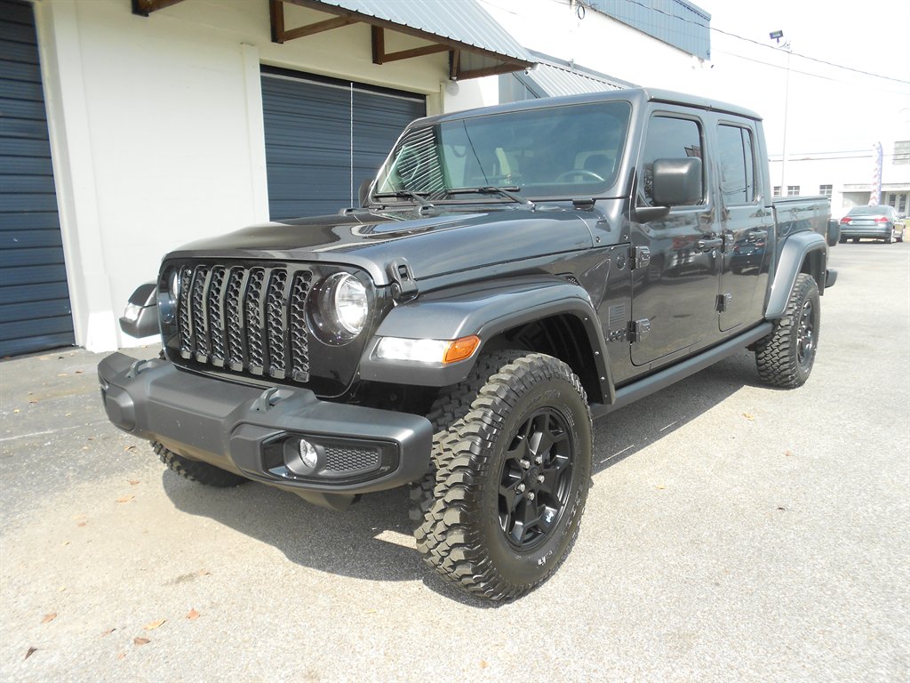 2021 Jeep Gladiator - $30,880
