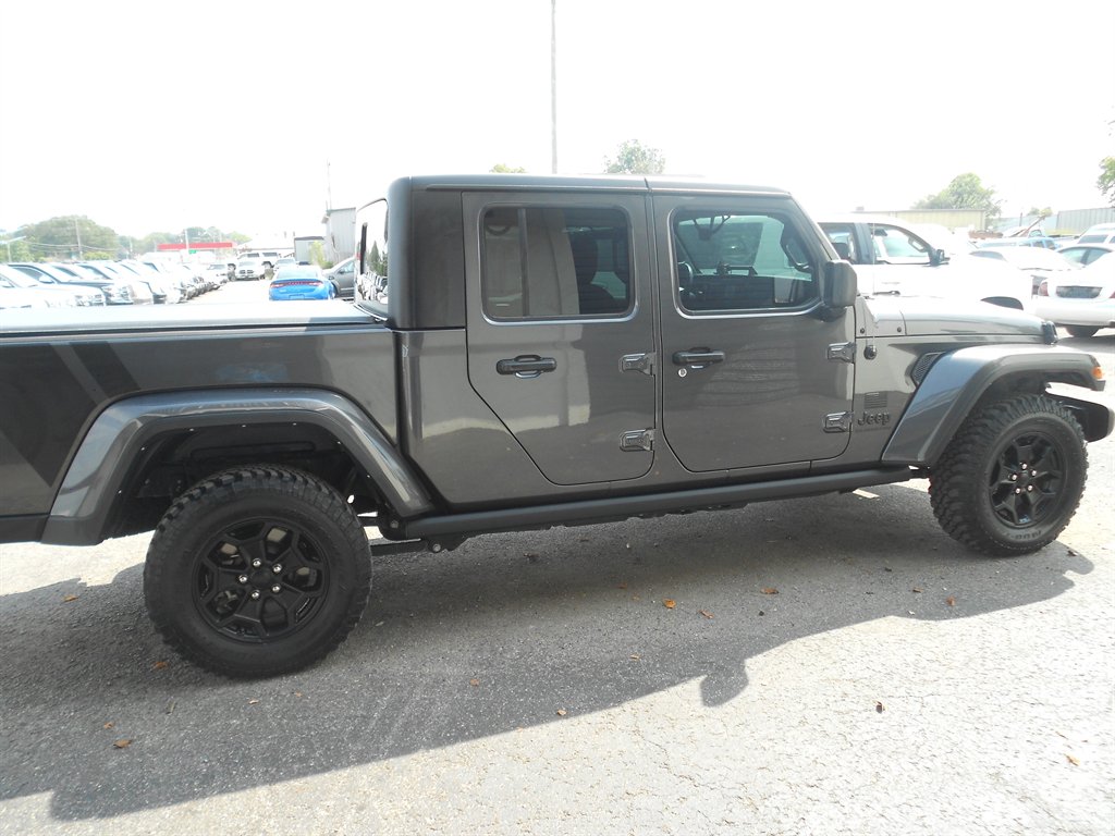 2021 Jeep Gladiator - $30,880