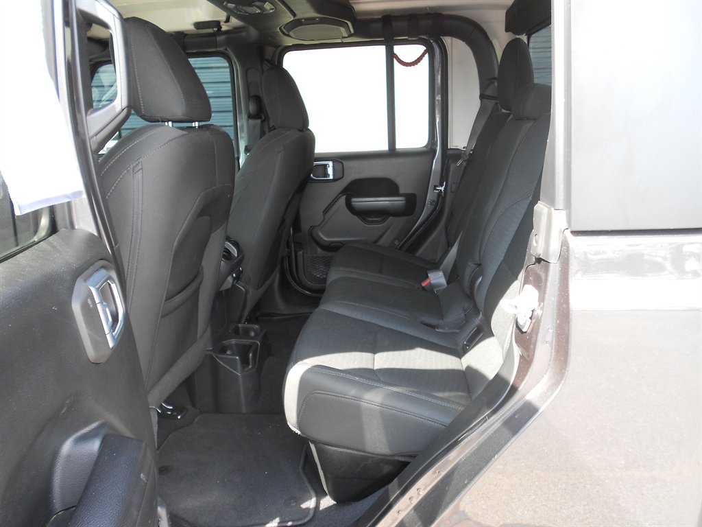 2021 Jeep Gladiator - $30,880
