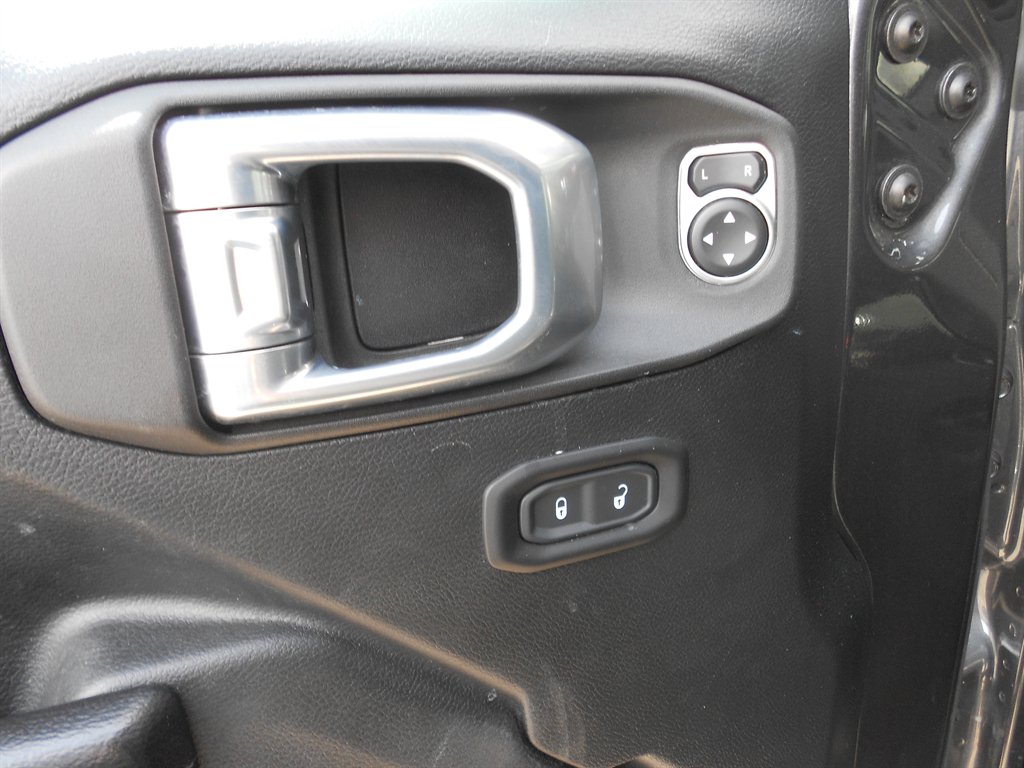 2021 Jeep Gladiator - $30,880