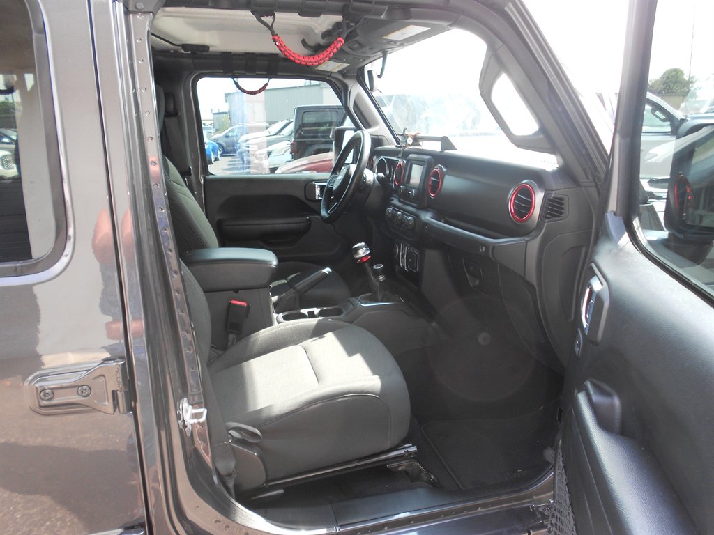 2021 Jeep Gladiator - $30,880