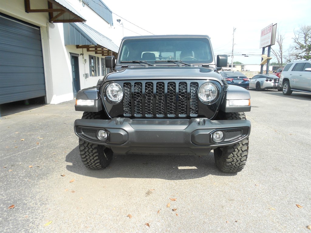 2021 Jeep Gladiator - $30,880