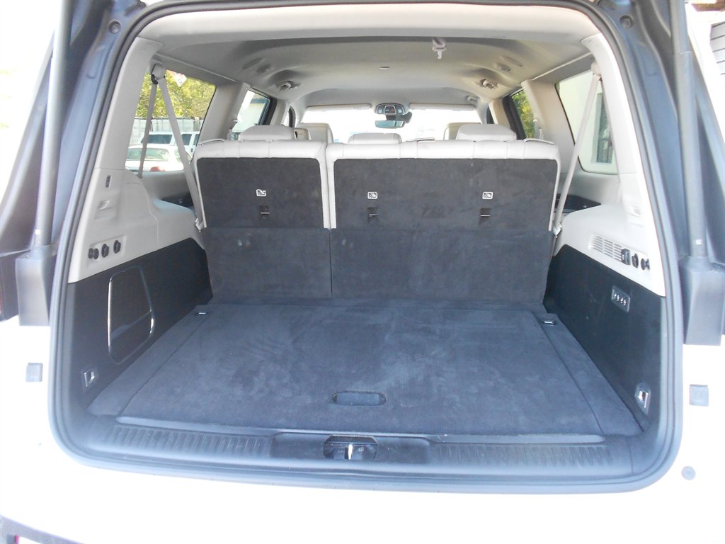 2023 Jeep Wagoneer L - $38,995