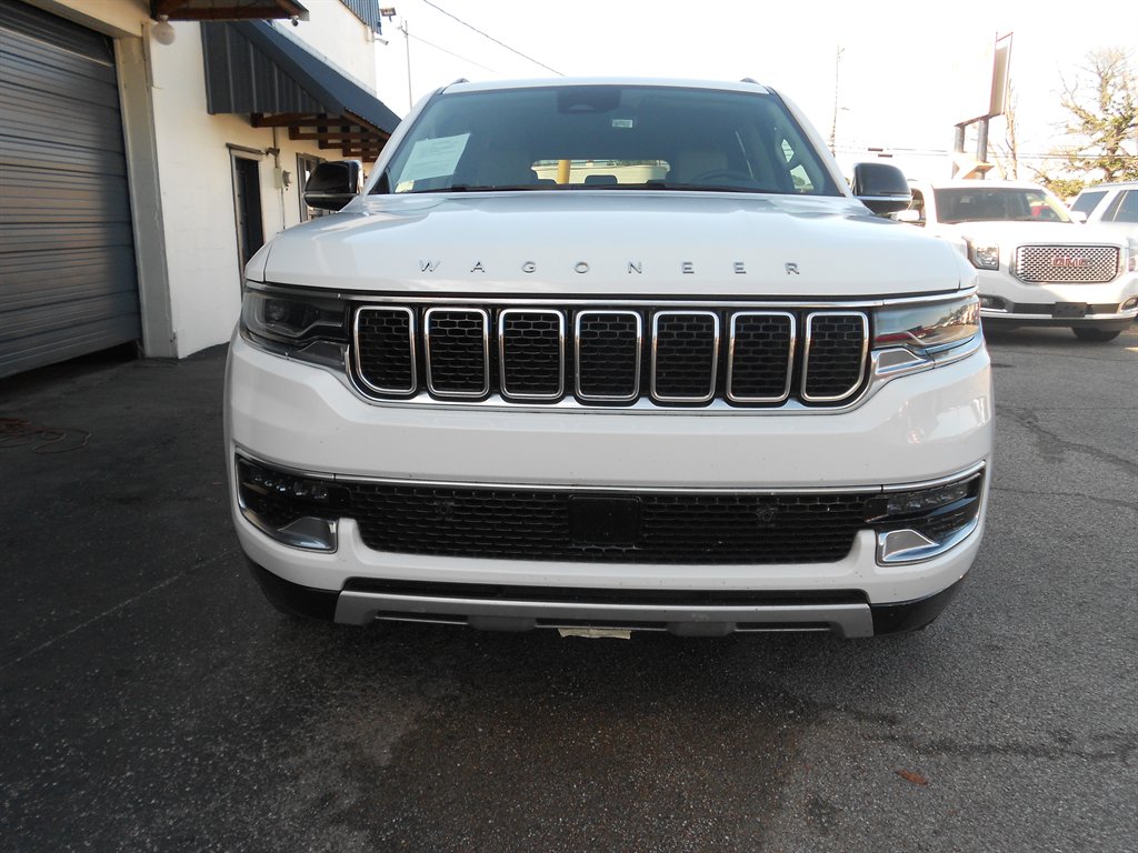2023 Jeep Wagoneer L - $38,995