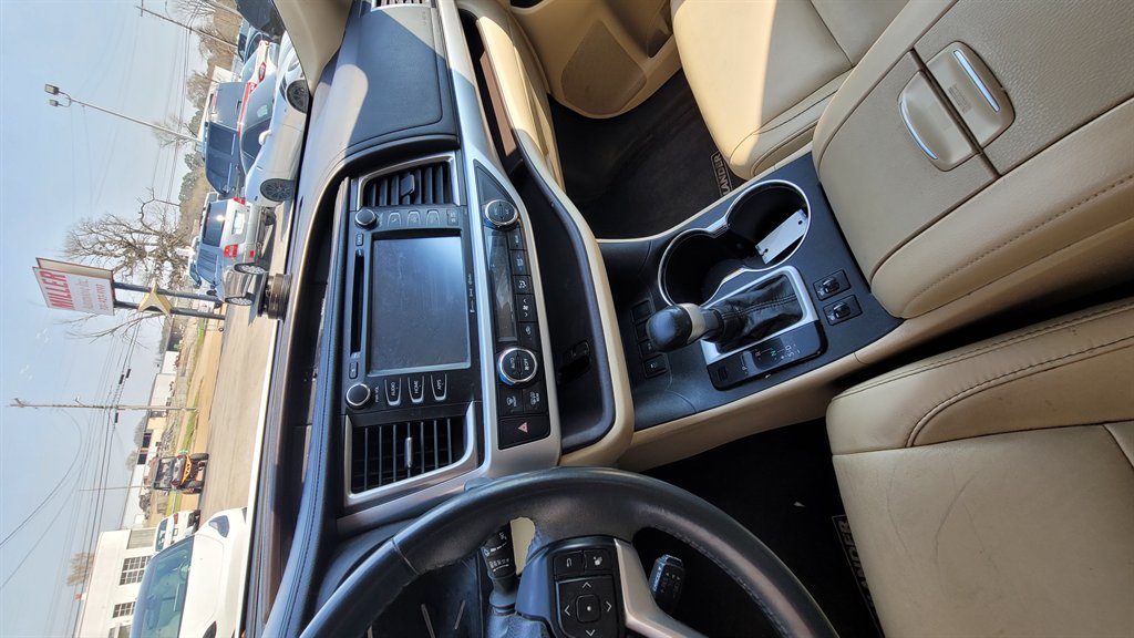 2016 Toyota Highlander - $12,500