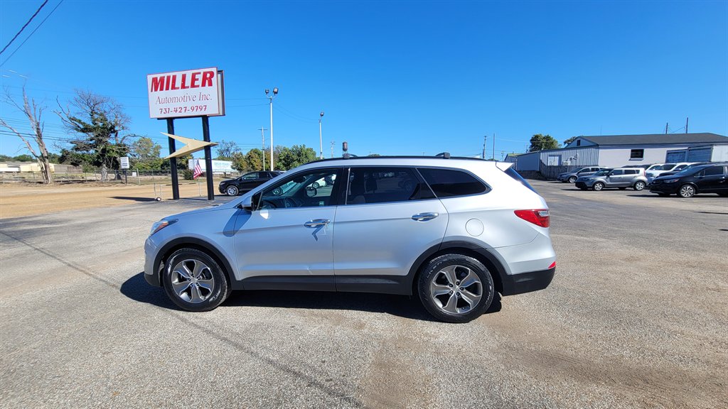 2014 Hyundai Santa Fe - $7,995