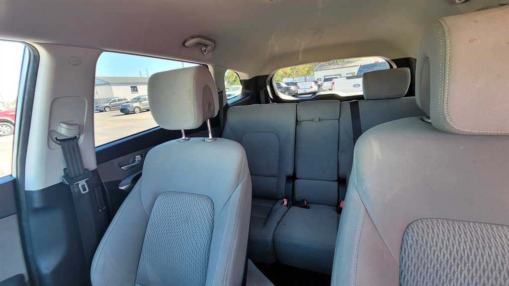2014 Hyundai Santa Fe - $7,995