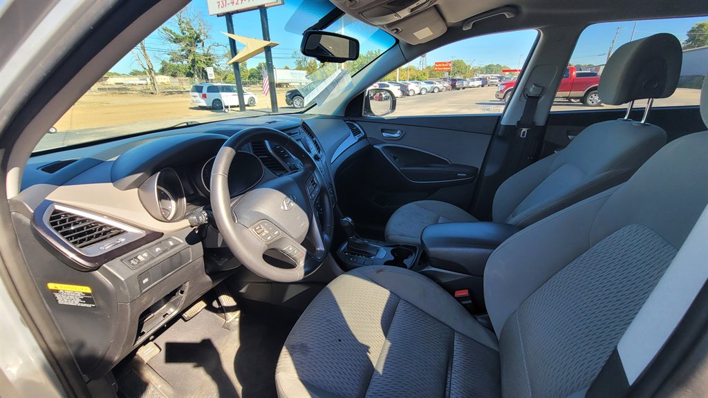 2014 Hyundai Santa Fe - $7,995