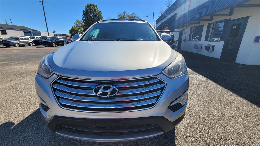 2014 Hyundai Santa Fe - $7,995