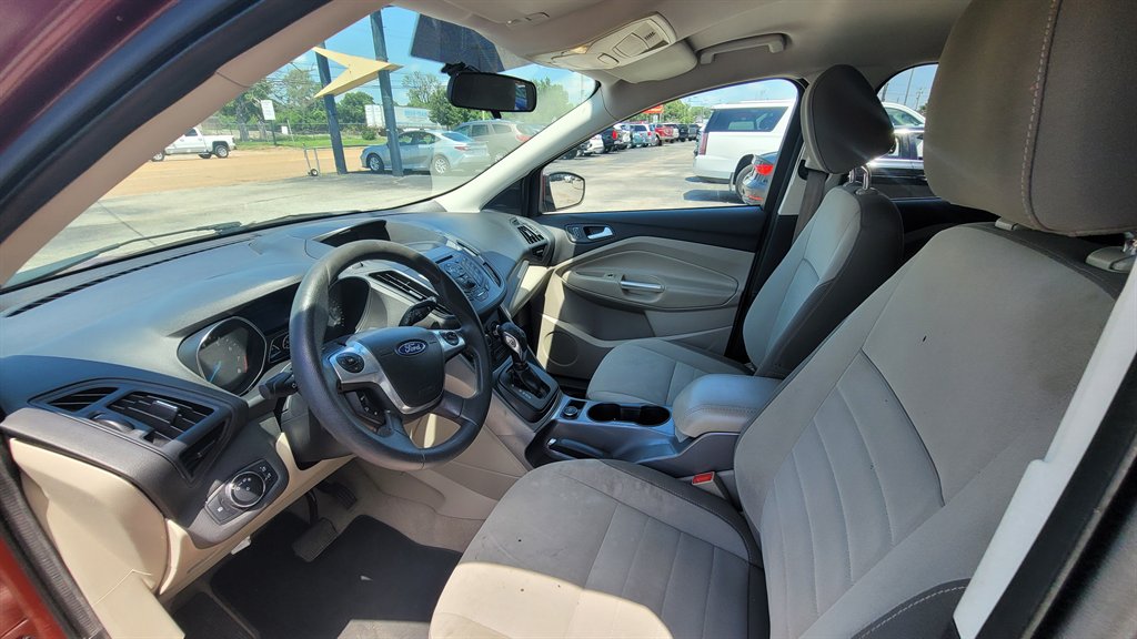 2015 Ford Escape - $7,615