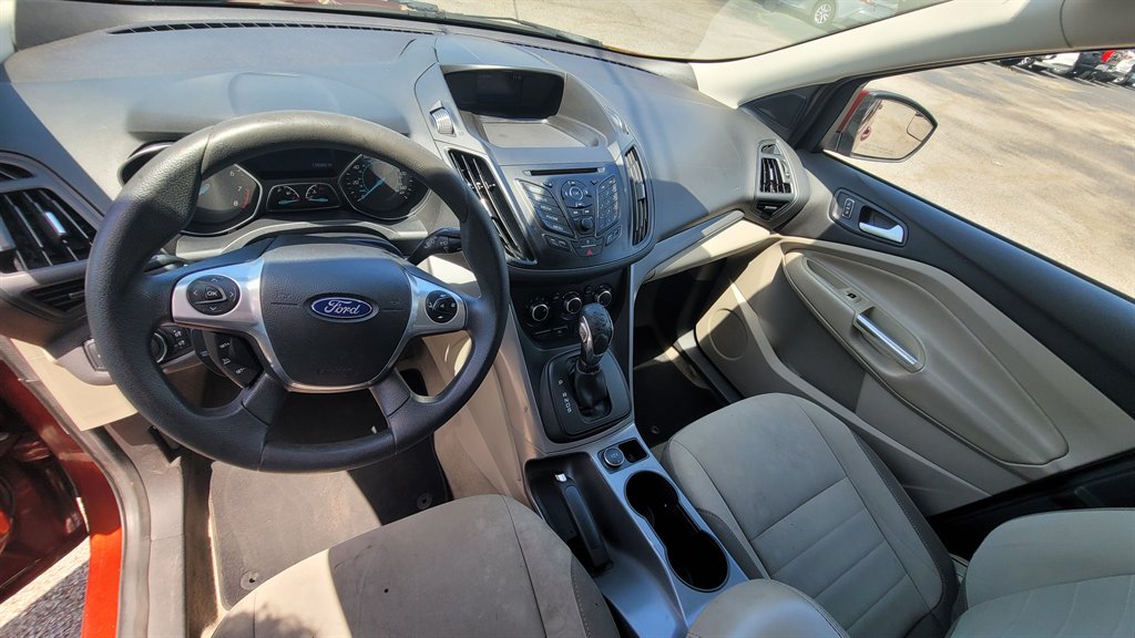 2015 Ford Escape - $7,615