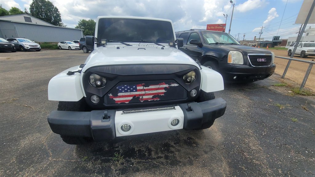 2016 Jeep Wrangler - $15,775