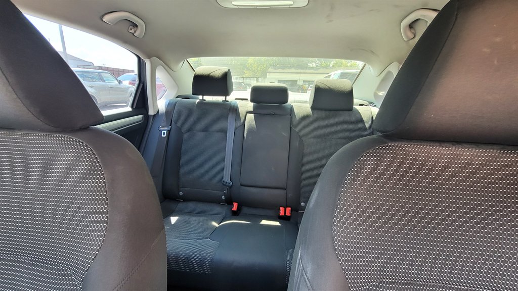 2018 Volkswagen Passat - $9,850