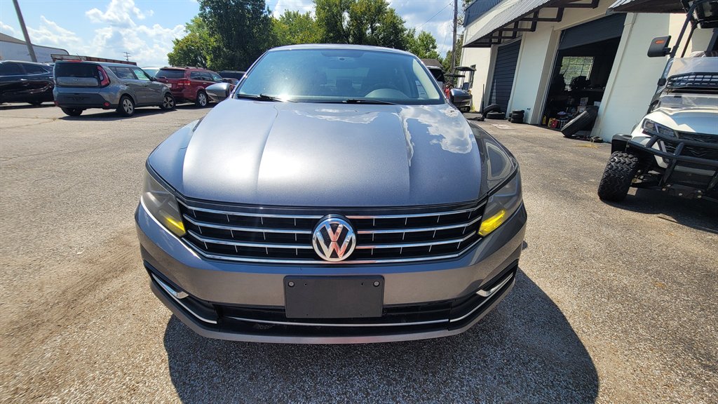2018 Volkswagen Passat - $9,850