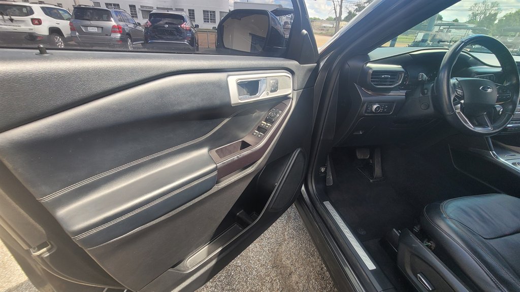 2020 Ford Explorer - $14,725