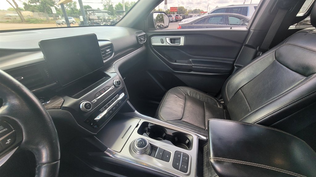 2020 Ford Explorer - $14,725