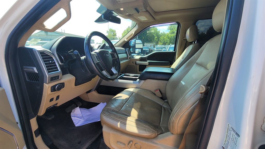 2017 Ford F-350 - $34,450