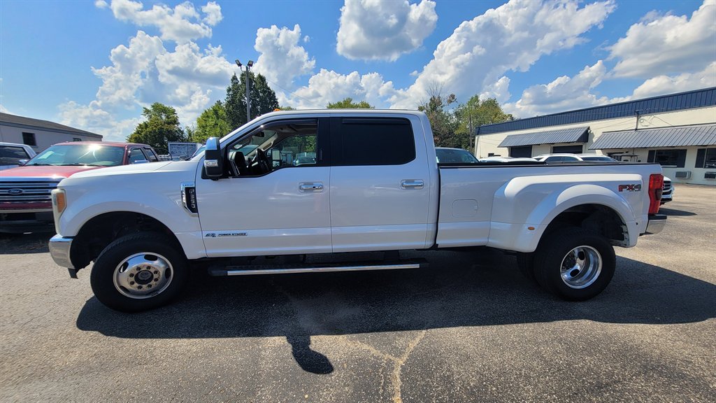 2017 Ford F-350 - $34,450