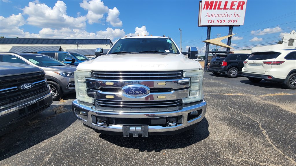 2017 Ford F-350 - $34,450