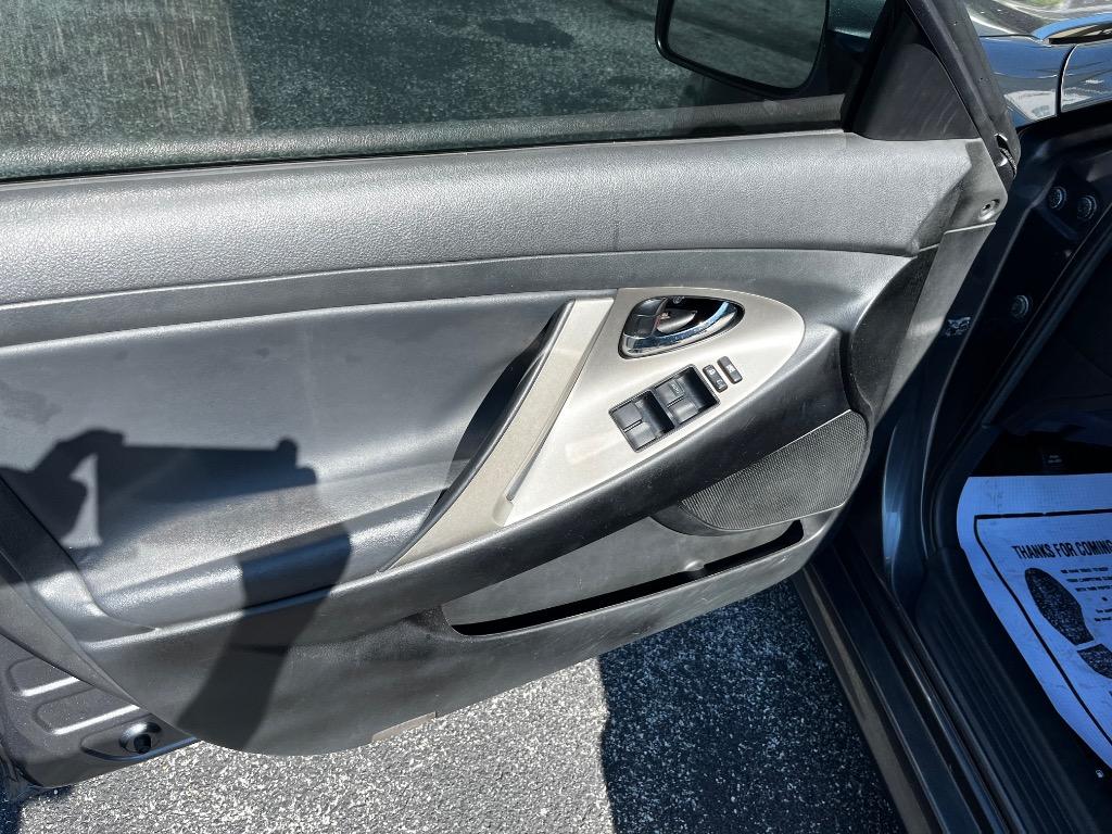 2013 Toyota Camry L photo