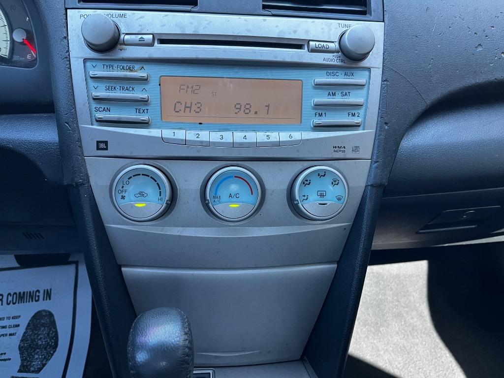 2013 Toyota Camry L photo