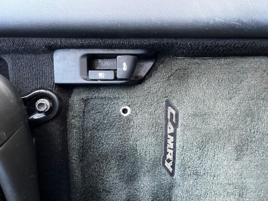 2013 Toyota Camry L photo