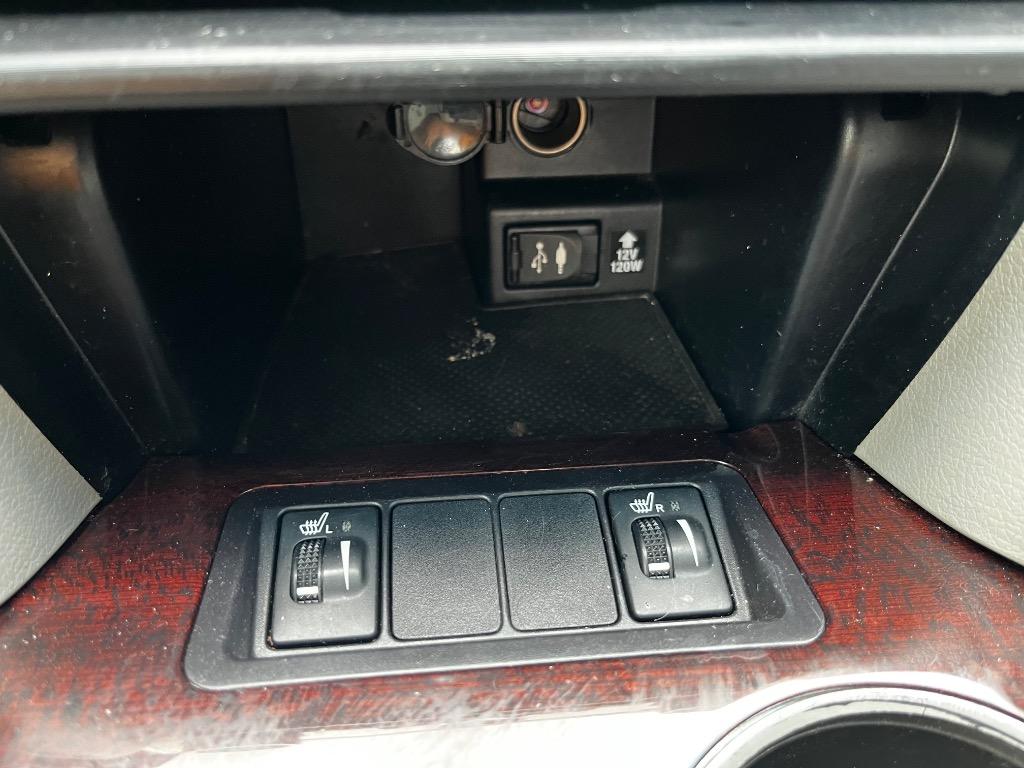 2014 Toyota Camry L photo