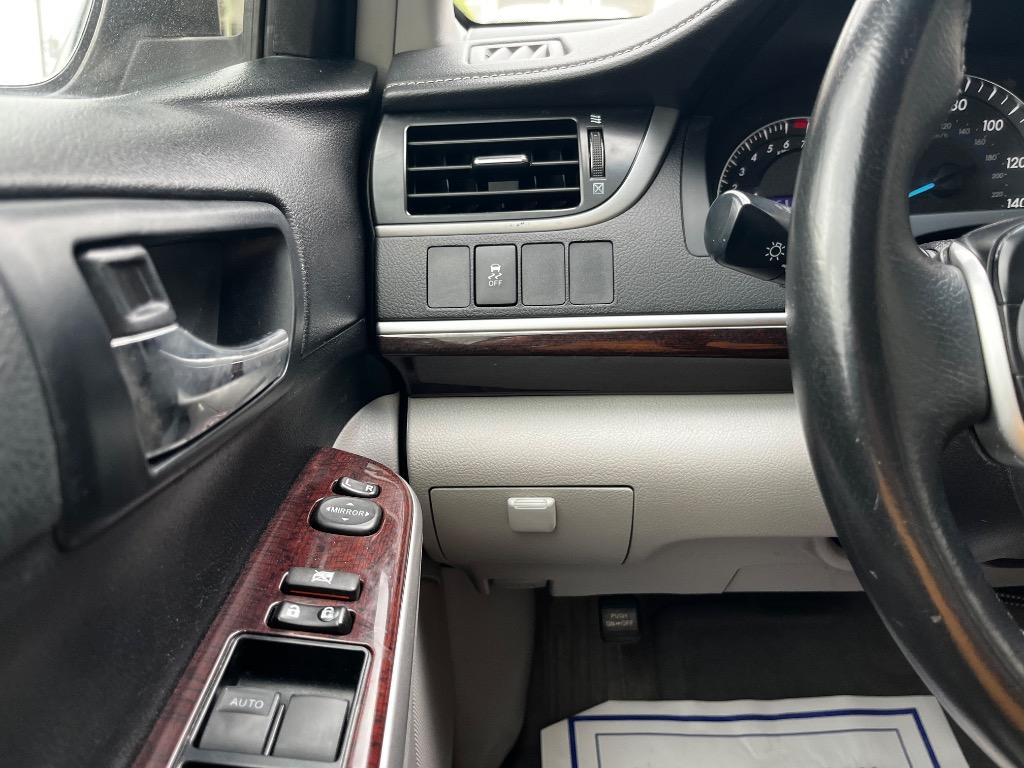 2014 Toyota Camry L photo