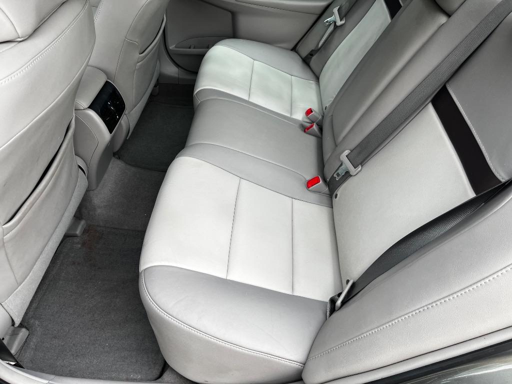 2014 Toyota Camry L photo