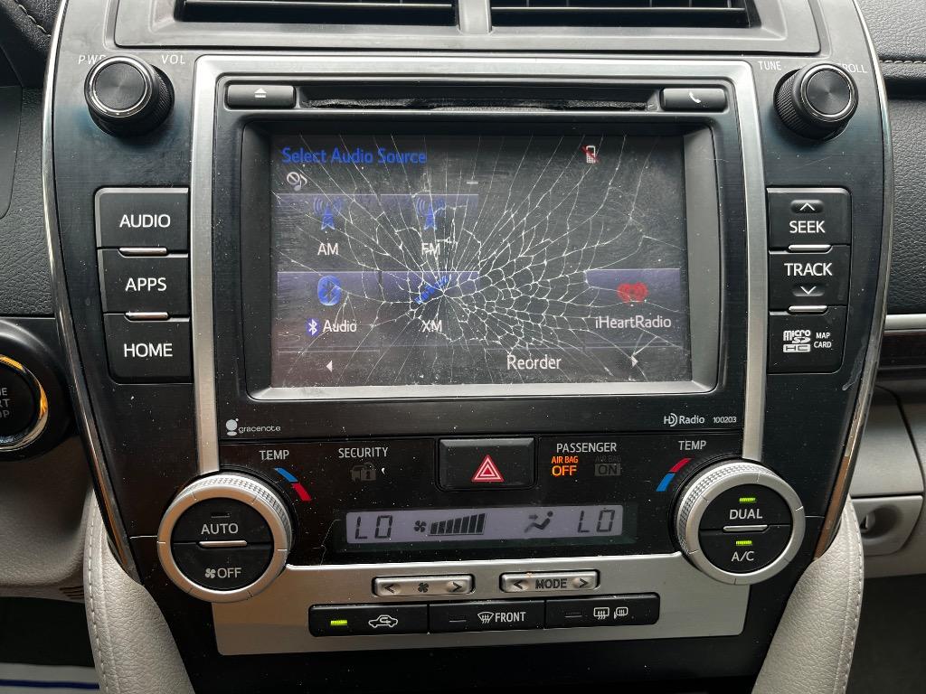 2014 Toyota Camry L photo