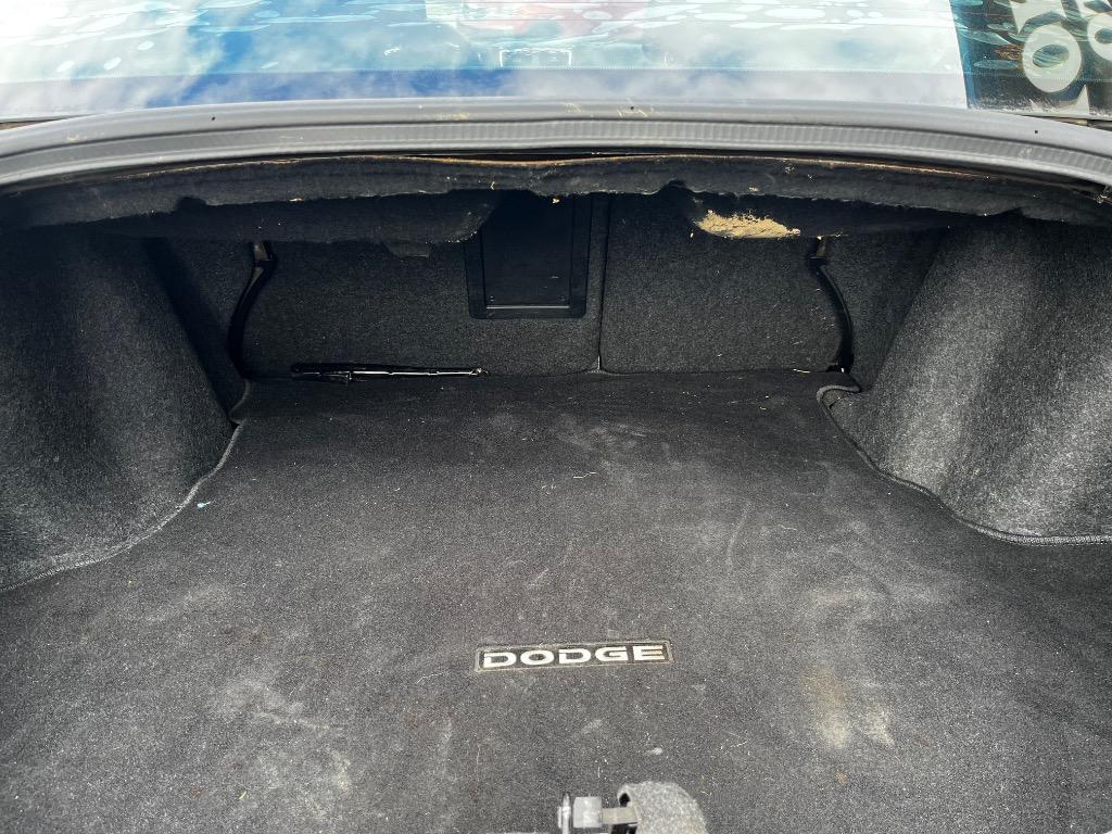 2012 Dodge Avenger SXT photo