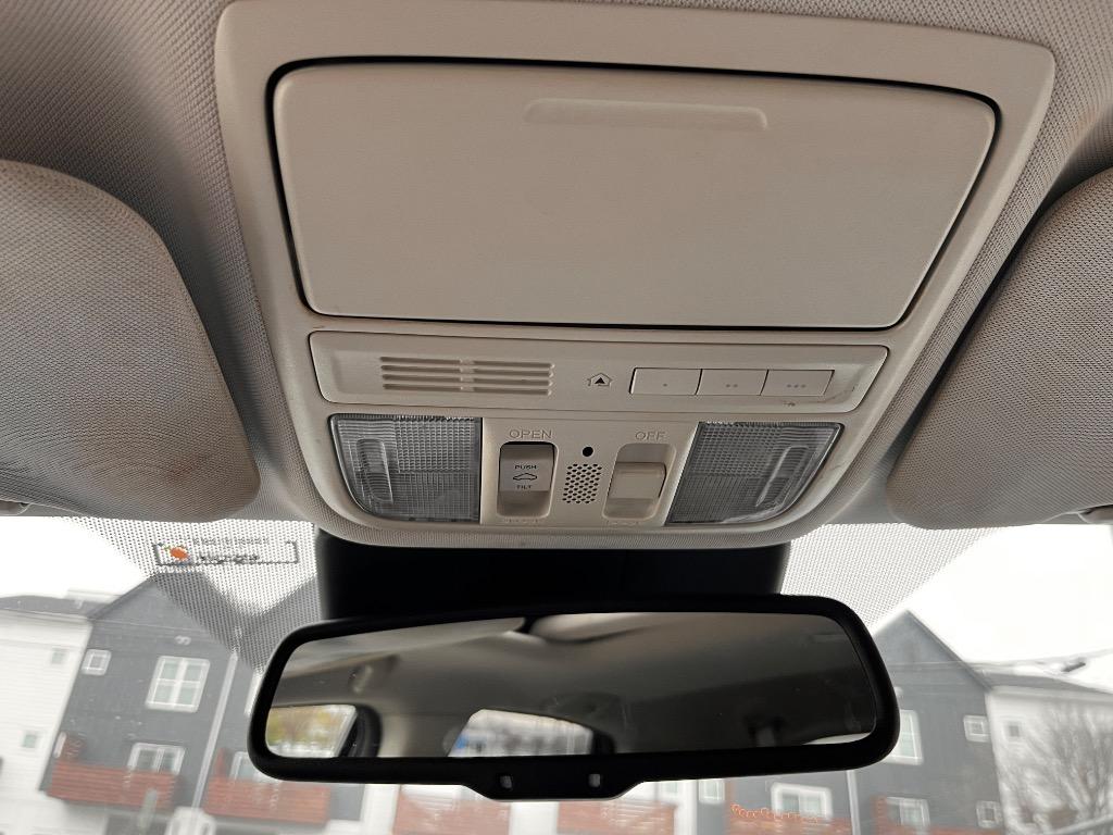 2016 Honda CR-V - $12,299