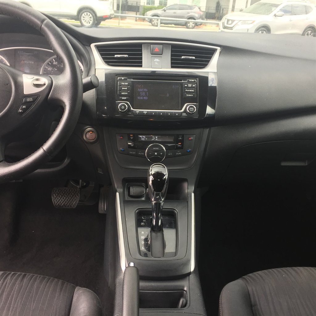 2018 Nissan Sentra - $13,499