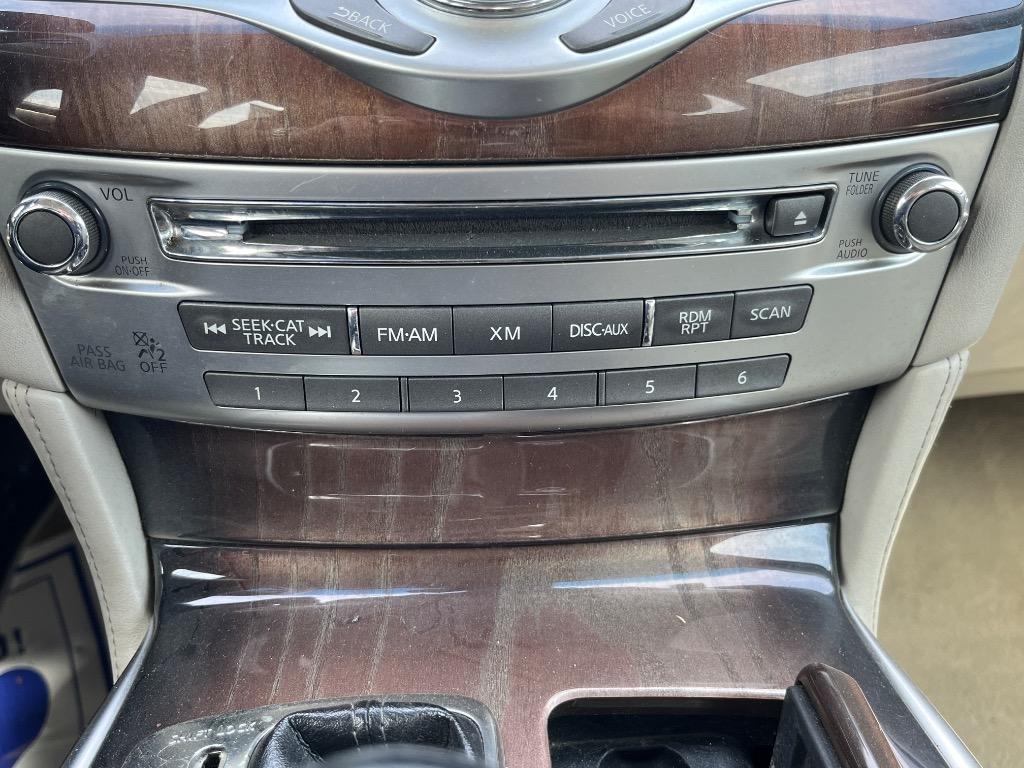 2012 INFINITI M - $11,999