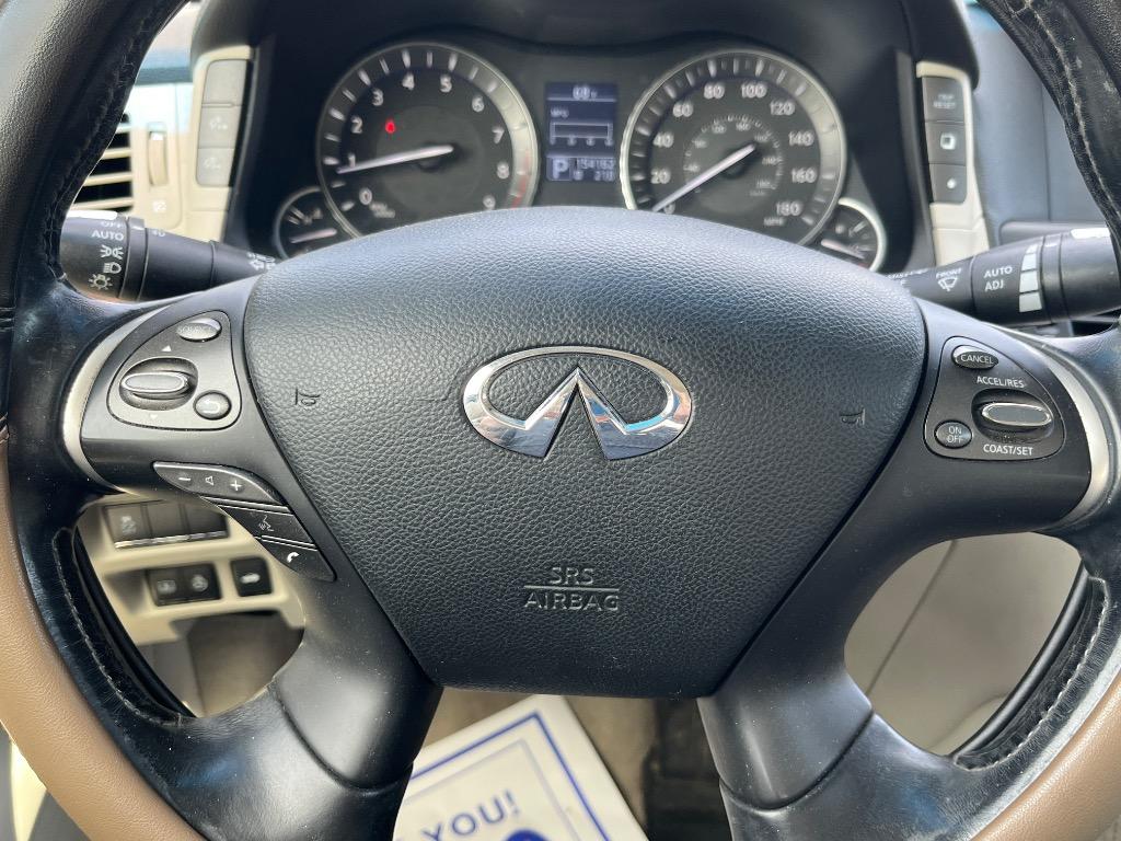 2012 INFINITI M - $11,999