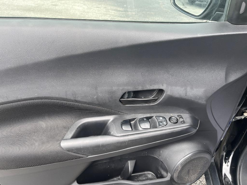 2021 Nissan Kicks - $12,999