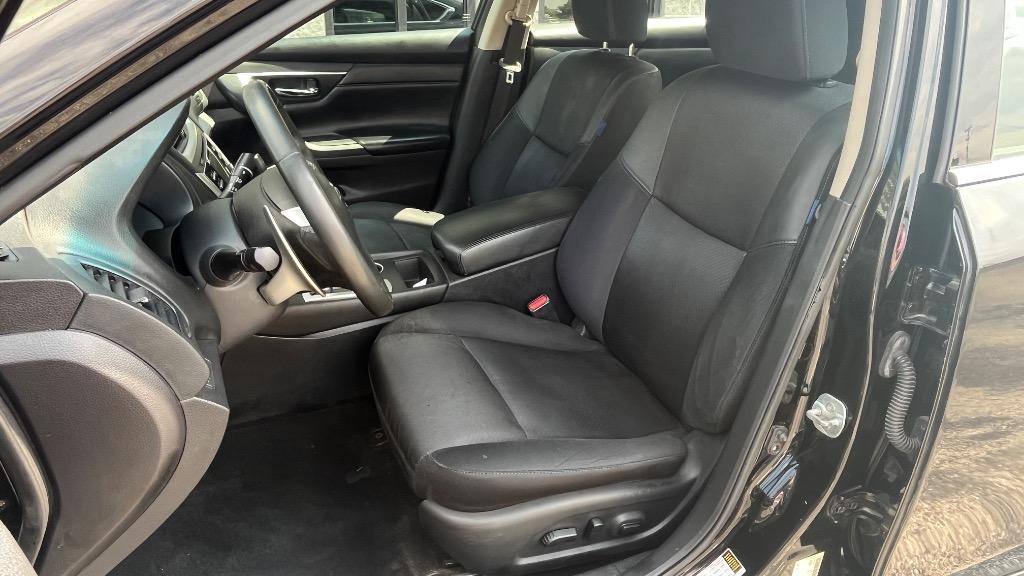 2016 Nissan Altima - $13,299
