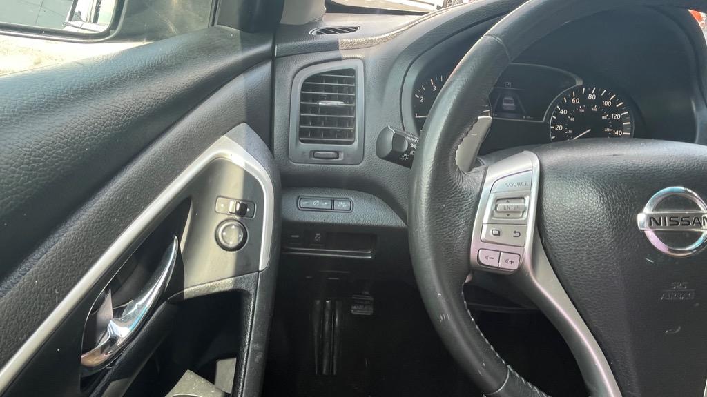 2016 Nissan Altima - $13,299