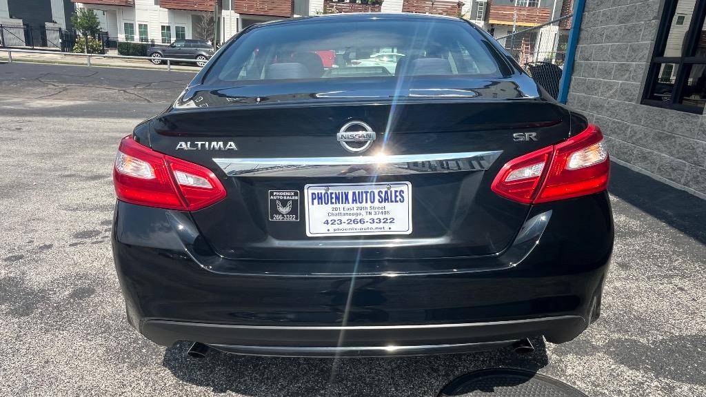 2016 Nissan Altima - $13,299