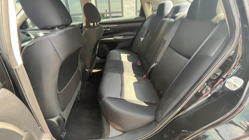 2016 Nissan Altima - $13,299