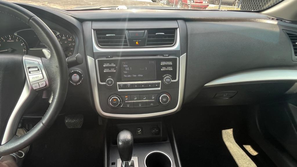 2016 Nissan Altima - $13,299