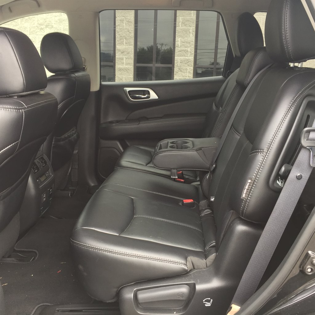 2018 Nissan Pathfinder - $14,999