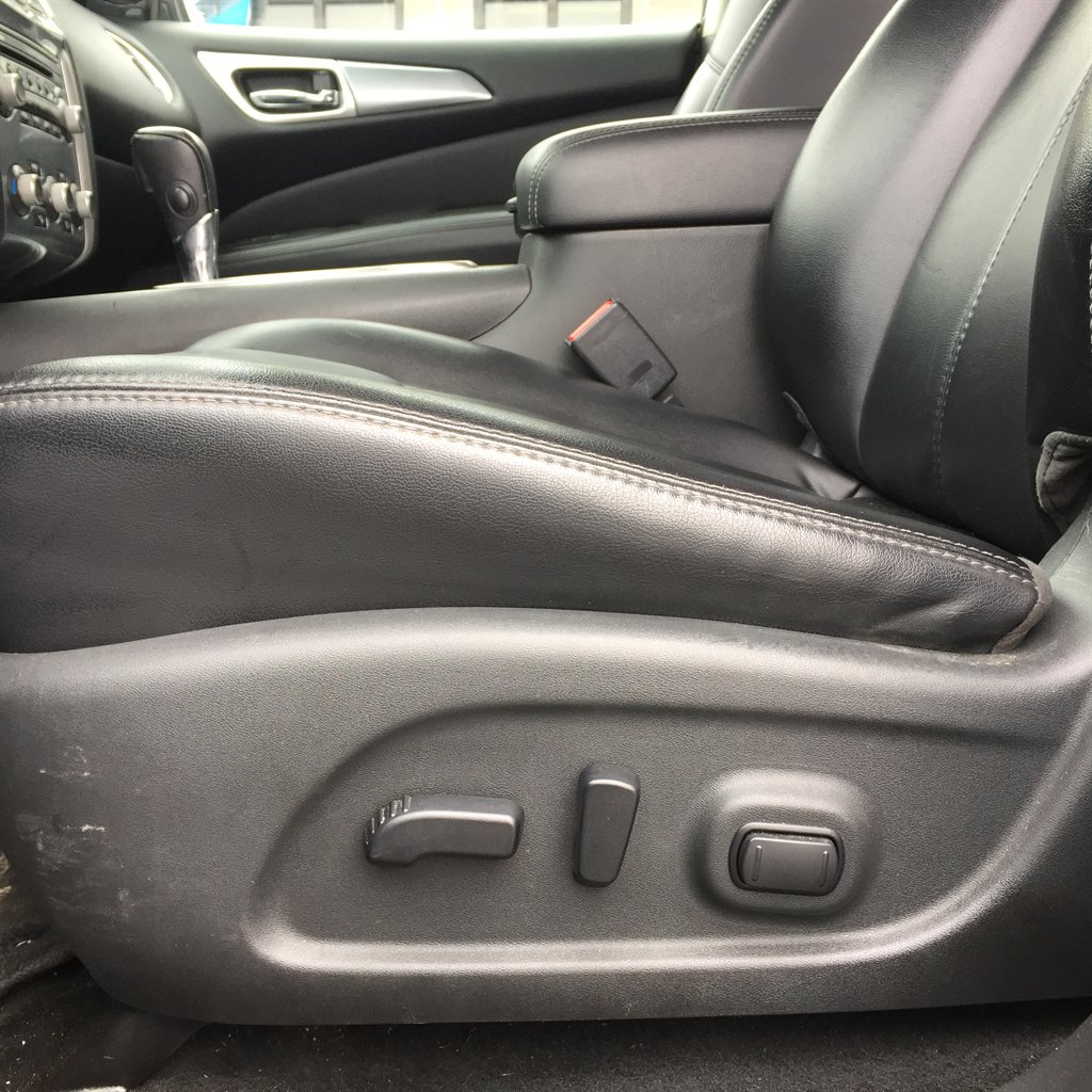 2018 Nissan Pathfinder - $14,999
