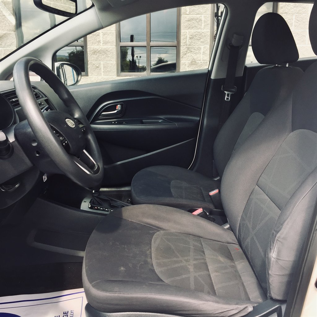 2012 Kia Rio - $7,999